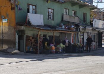 Küçük esnafın kapısı sadece veresiye için çalınıyor