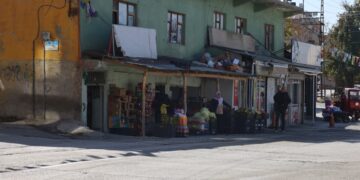 Küçük esnafın kapısı sadece veresiye için çalınıyor