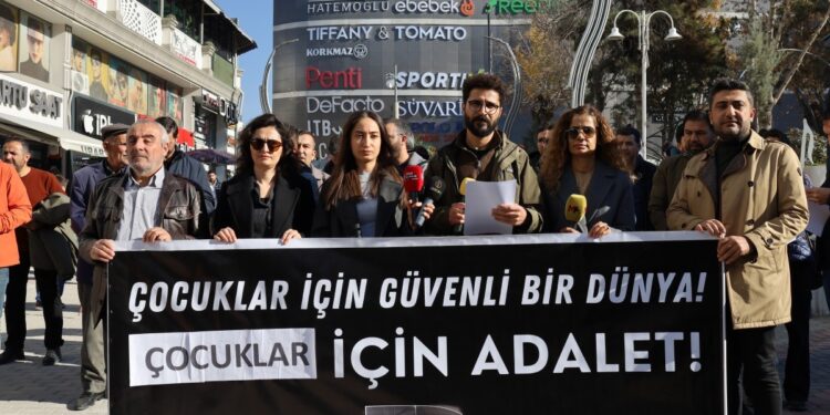 Wan’da Çocuk Hakları Dayanışma Ağı kuruldu