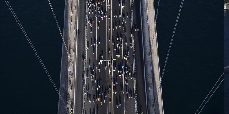 126 Ülkeden 41 Bin Sporcu: İstanbul Maratonu’nda Nefes Kesen Yarış