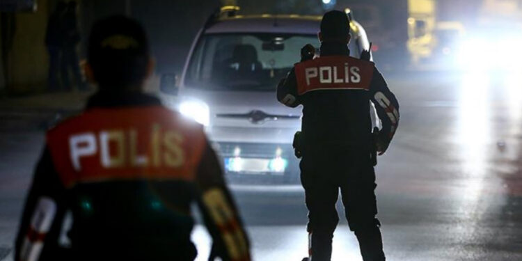 16 Kilo Uyuşturucuyla Yakalandı! Şüphelinin Kimliği Şok Etti