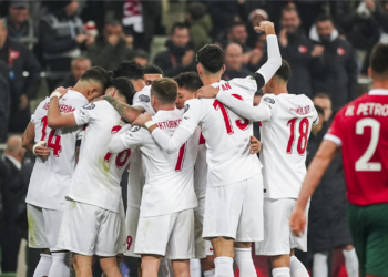 A Milliler Play-Of Biletini Kaptı!