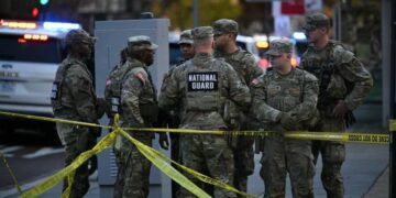 ABD, Ulusal Muhafız saldırısının ardından Afganlara yönelik göçmenlik başvurularını askıya aldı