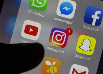 AP, Sosyal Medyada 16 Yaş Sınırını Onayladı