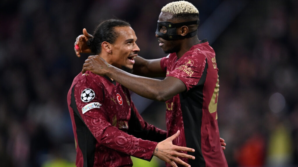 Amsterdam'da Osimhen Şov! Galatasaray, Ajax'ı 3 Golle Devirdi