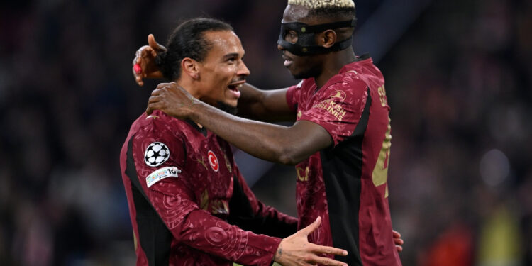 Amsterdam'da Osimhen Şov! Galatasaray, Ajax'ı 3 Golle Devirdi