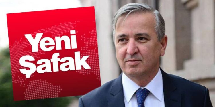 Atatürk'ü hedef alan yazısı Yeni Şafak'tan kaldırıldı; Aydın Ünal'dan “Geri adım yok, teknik hata” açıklaması geldi