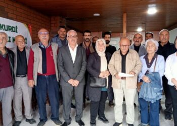 Awesta'dan anadilde eğitim talebi