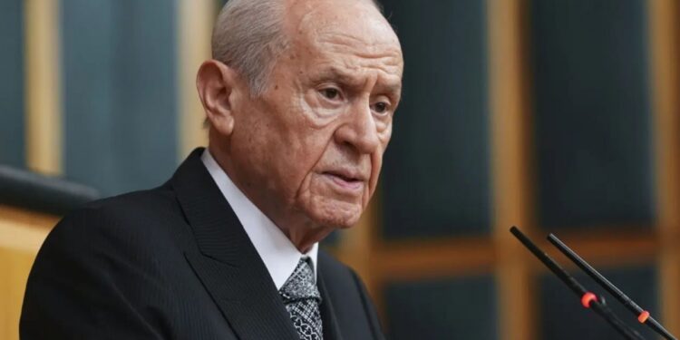 Bahçeli: Komisyonun İmralı ziyareti tarihi bir gelişmedir  YENİLENDİ
