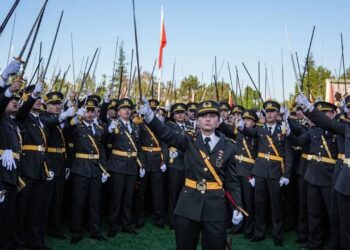 Bakan Yaşar Güler, teğmenlerin ihracına ilişkin konuştu: Yeminle ilgili değilmiş