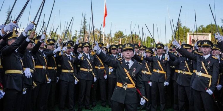 Bakan Yaşar Güler, teğmenlerin ihracına ilişkin konuştu: Yeminle ilgili değilmiş