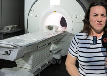 Baş Ağrısıyla Gitti, Dehşeti Yaşadı: MR Cihazının İçinde Unuttular!