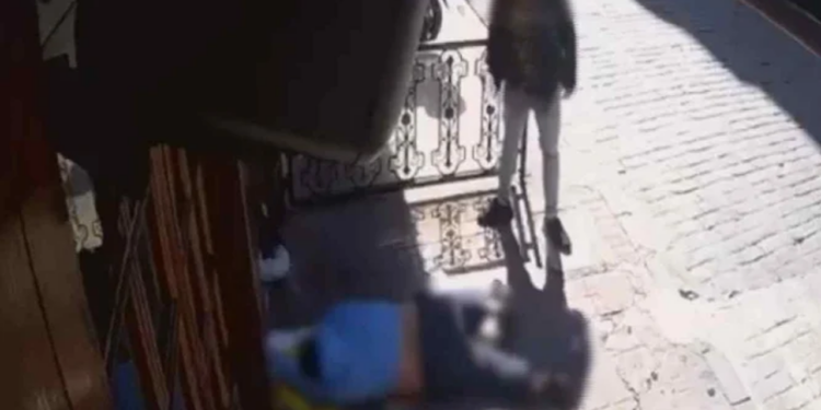 Baygın Hastanın Eşyalarını Çalan Hırsızlar Yakalandı!