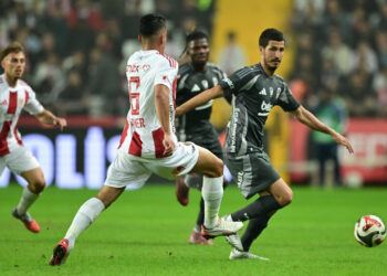 Beşiktaş Antalya’da Güldü