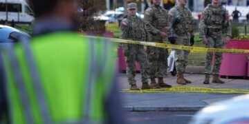 Beyaz Saray’a 1,5 km öte iki askeri öldüren saldırgan Afgan çıktı. Trump: “Ülkemize faydası olmayan tüm yabancılar sınır dışı edilmelidir.”