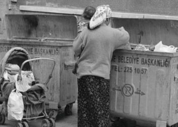 Binlerce öğrenci okula aç gidiyor!