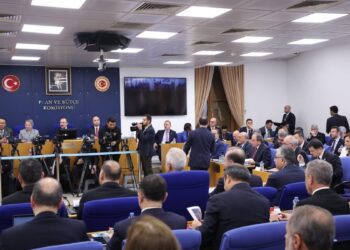 Bütçe görüşmeleri: Ulaşımda geçiş ücretleri yüzde bin 400 arttı