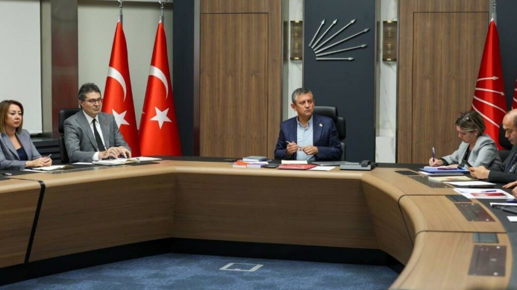 CHP MYK, İBB iddianamesi gündemiyle toplandı