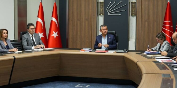 CHP MYK, İBB iddianamesi gündemiyle toplandı