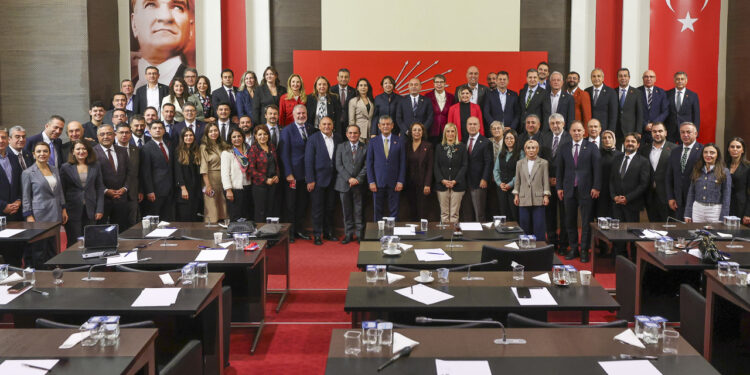 CHP'de Kurultay Öncesi Son MYK