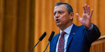 CHP’lilerden Özgür Özel’e Bir Mektup Daha: Dikkat Çeken 4 Öneri