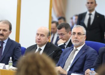 Çalışma Bakanlığı'na tepki: Patronları koruyor, işçi lehine somut bir adım yok