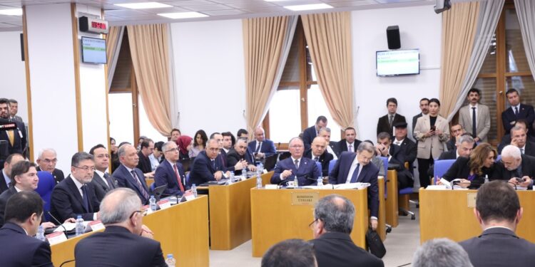 Çiftyürek: Türkiye çölleşiyor, asıl beka sorunu bu