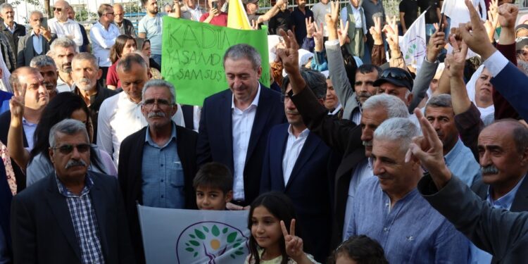 'Cumhuriyet demokratikleşmeli, Kürt'ün varlığını reddetmemeli'