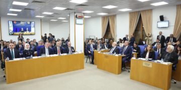 DEM Partili Hun: Her 4 gençten biri Türkiye’yi terk etmek istiyor