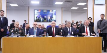 DEM Partili Tanhan: İç barış için sınırlardaki mayınlar temizlenmeli