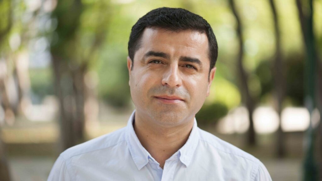 Demirtaş’tan milletvekillerine: İmralı’ya gidip noktayı koyun