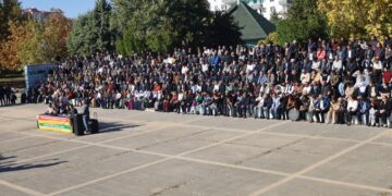 Devlet Kürtçe ile barışmalı