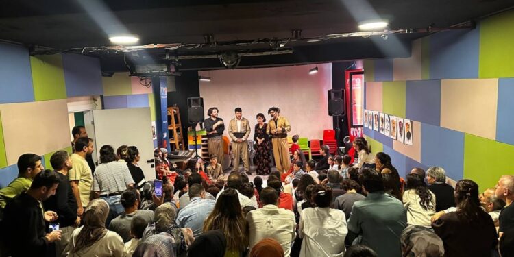 Egîdê Cimo Ma Muzik okulu bir yaşında