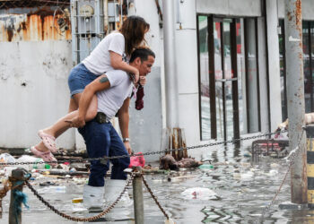 Filipinler Çifte Felaketin Pençesinde! Bilanço Katlanıyor