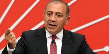 Gürsel Tekin, CHP İstanbul İl Başkanlığı banka hesaplarına erişmek için izin istedi: Banka, mahkemeye yazı yazdı