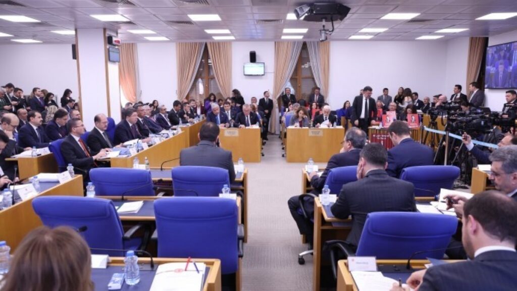 Heval Bozdağ'dan Bakan Tunç’a: Kanunlara uymuyorsunuz