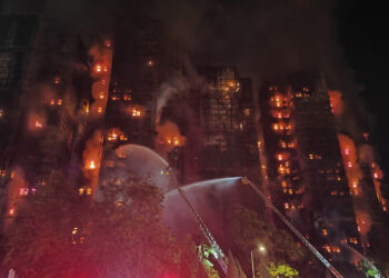 Hong Kong Cehennemi Yaşıyor! Büyük Yangında Ölü Sayısı Arttı, Yüzlerce Kişiden Haber Yok