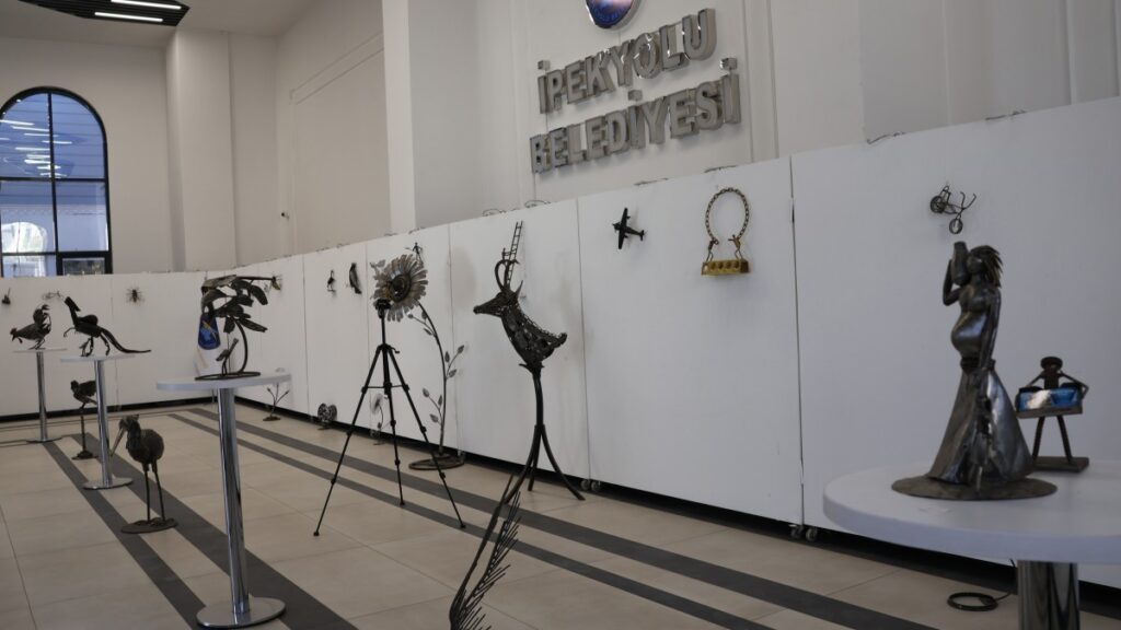 Hurda metallerin dönüşümü: Sanat bir zihin meselesi