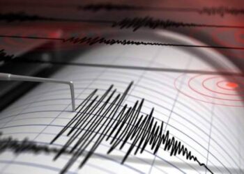 İstanbul ve çevre illerde de hissedildi!