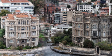 İstanbul’un En Değerli Yalısı Satışa Çıktı! Zeki Paşa Yalısı İçin Paha Biçilemiyor