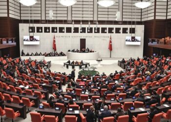 Kadına yönelik şiddetin araştırılması önerisine AKP-MHP'den ret