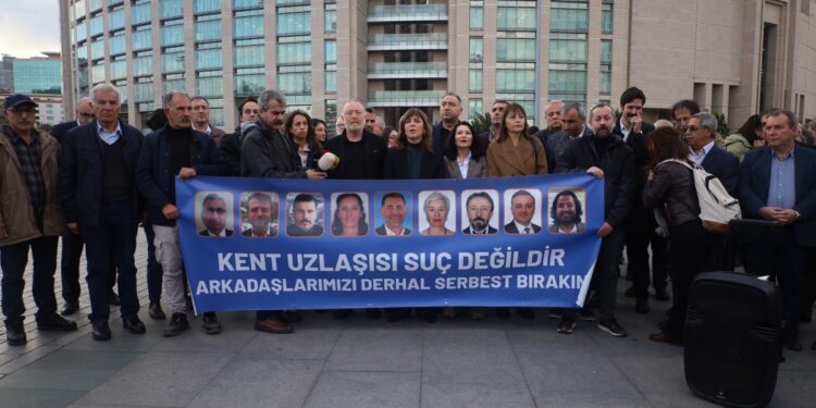 'Kent Uzlaşısı davasında yanlış yoldasınız, bu yoldan dönün'