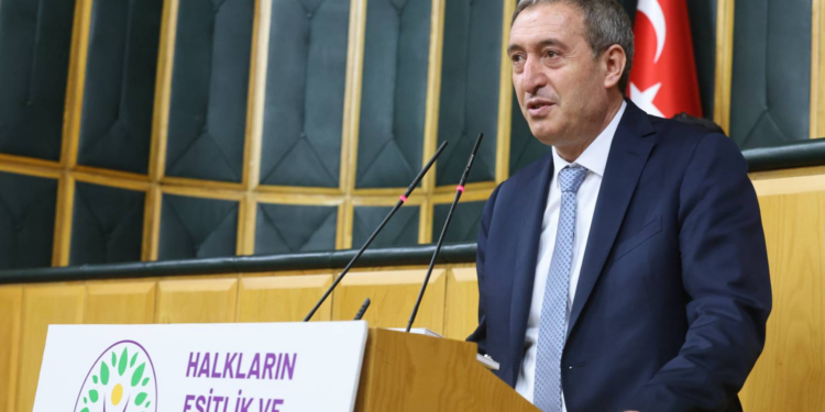 Kobani kumpas davasında yargılanan bütün arkadaşlarımız serbest bırakılmalı!