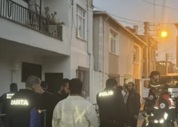 Kocaeli’de Panik! Kolonlar Çatladı, Bina Mühürlendi