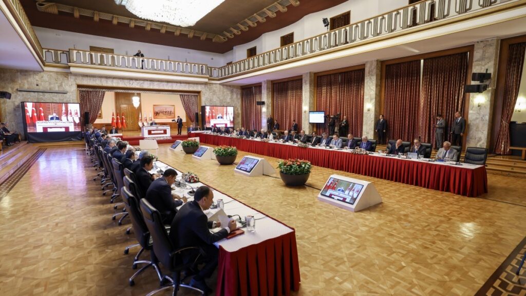 Kurtulmuş ve siyasi parti koordinatörleri görüşmesi başladı