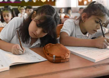 MEB'den Eğitimde Tarihi Değişiklik: Ara Tatil Kalkıyor mu? Bakan Tekin Tarih Verdi