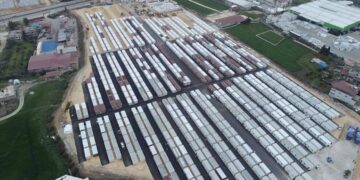 Öğretmenlere boşaltmaları için bir hafta verildi!