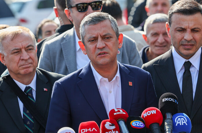 Özgür Özel’den iktidara ‘İmralı ziyareti’ tepkisi: “Ayıplı bir iş yapıyor gibi davranıyorlar”