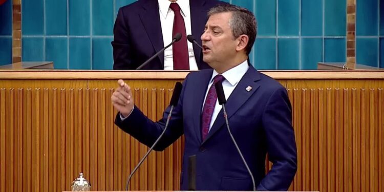 Özgür Özel’den ‘dokunulmazlık’ özrü