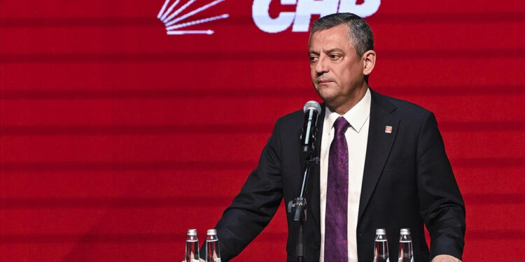 Özgür Özel’in Anahtar Listesi Belli Oldu: PM’de 31 Yeni İsim